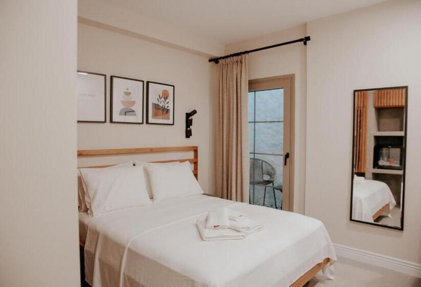 Paye Alaçatı Butik Otel