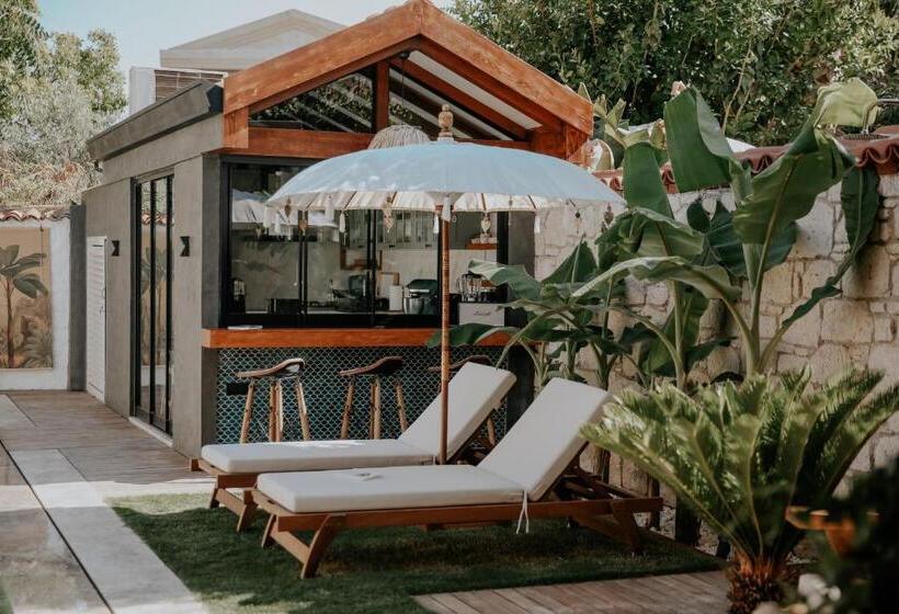 Paye Alaçatı Butik Otel