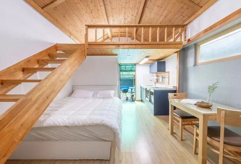 ペンション Boryeong Hiddenvillage Dokchae Poolvilla