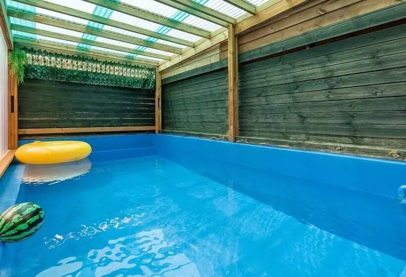 ペンション Boryeong Hiddenvillage Dokchae Poolvilla