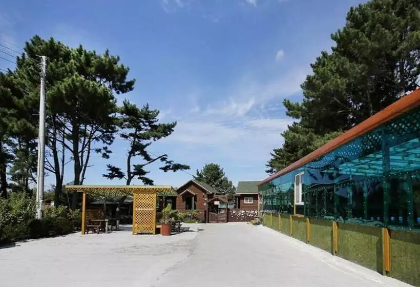 ペンション Boryeong Hiddenvillage Dokchae Poolvilla