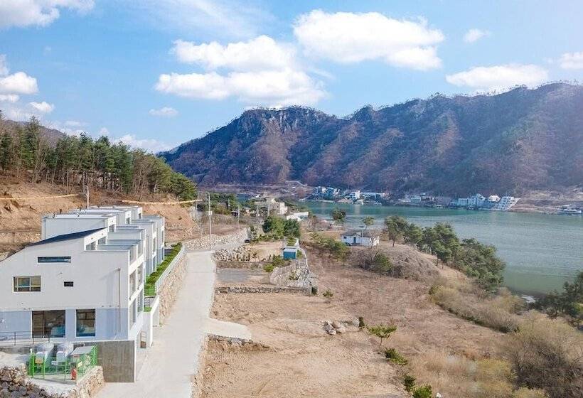 Pension Gapyeong Bereuso Firstige Party Poolvill