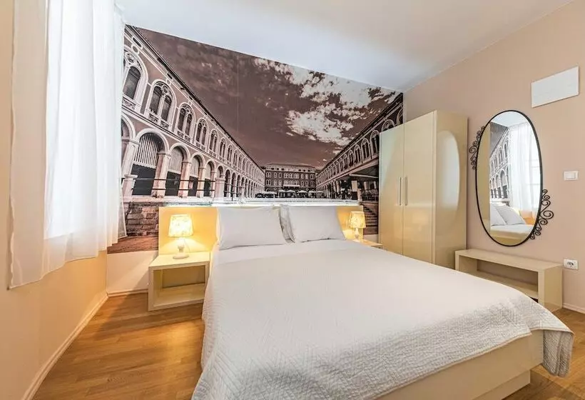 پانسیون Pjaca City Rooms