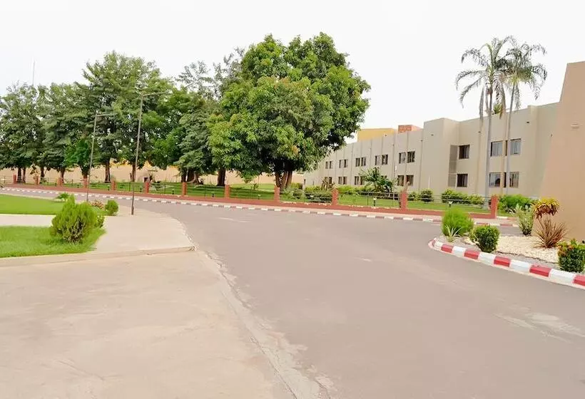 استراحتگاه Hôtel Printemps Mont Korhogo