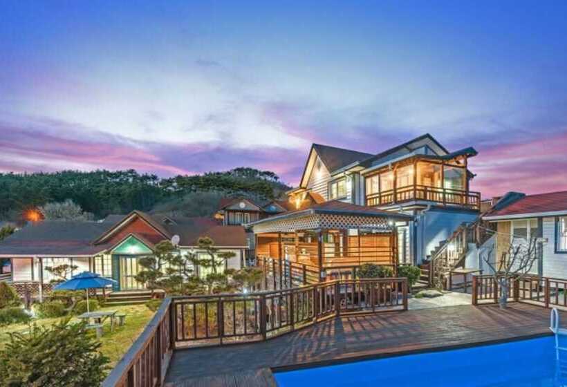 Taean Full Of Flower Scent Pension