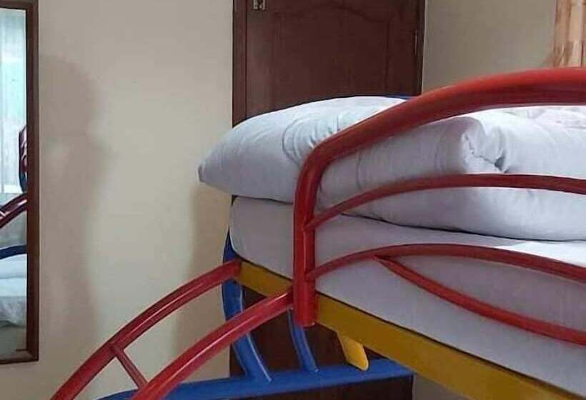 مبيت وإفطار Molo Meru