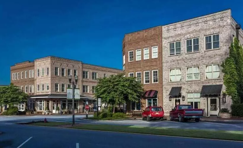 Aamiaismajoitus (B&B) Veranda Historic Inn