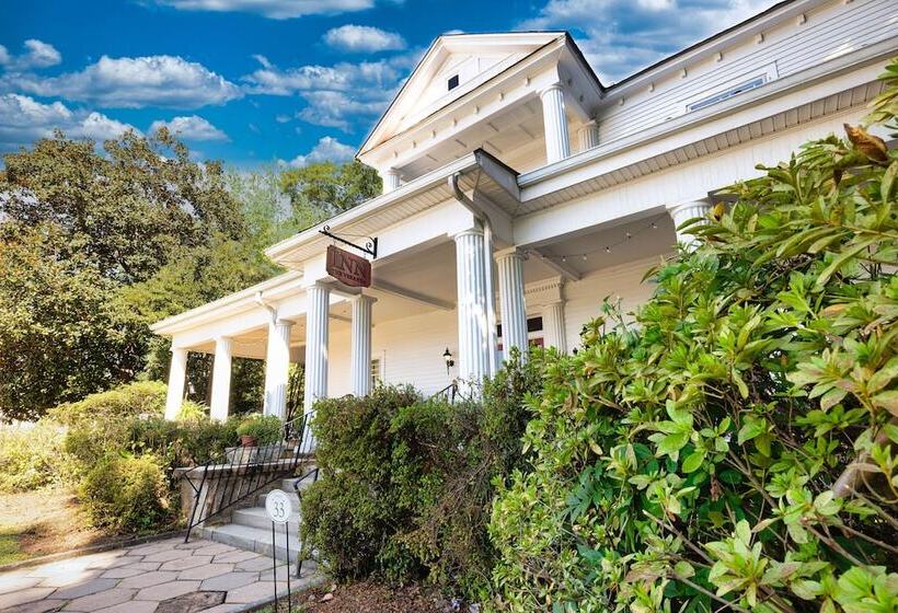 צימר Veranda Historic Inn