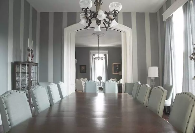 Aamiaismajoitus (B&B) Villa Dewolf