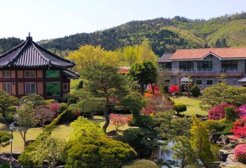 Boseong Carmel Royal Pension