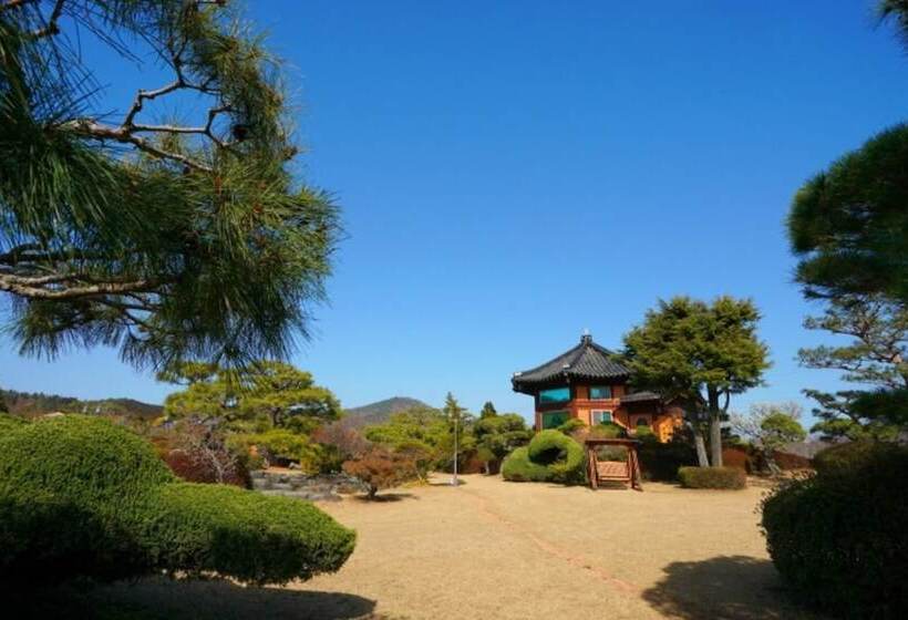 Boseong Carmel Royal Pension