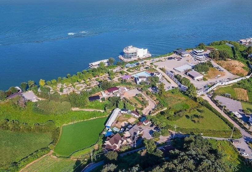 Gapyeong Dochi Vill Pension