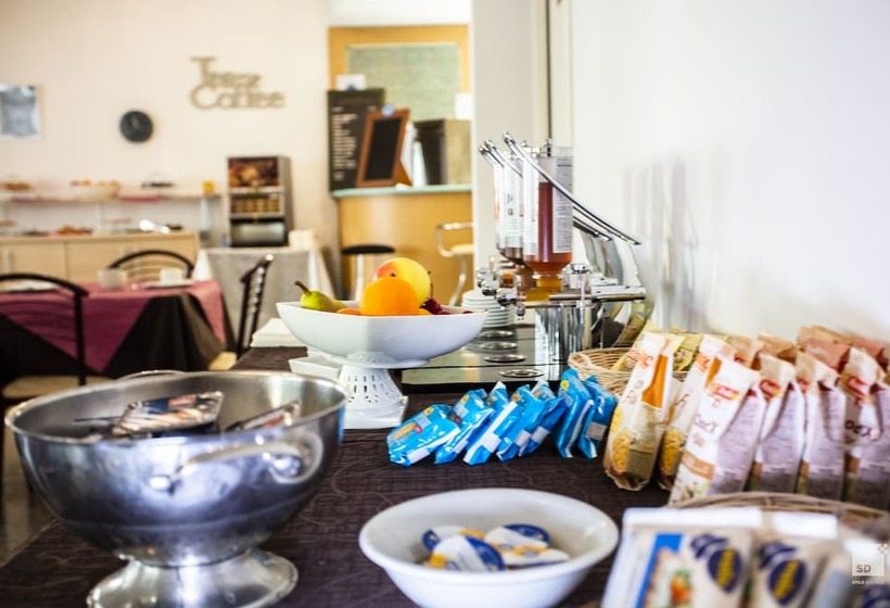 مسافرخانه Fattori