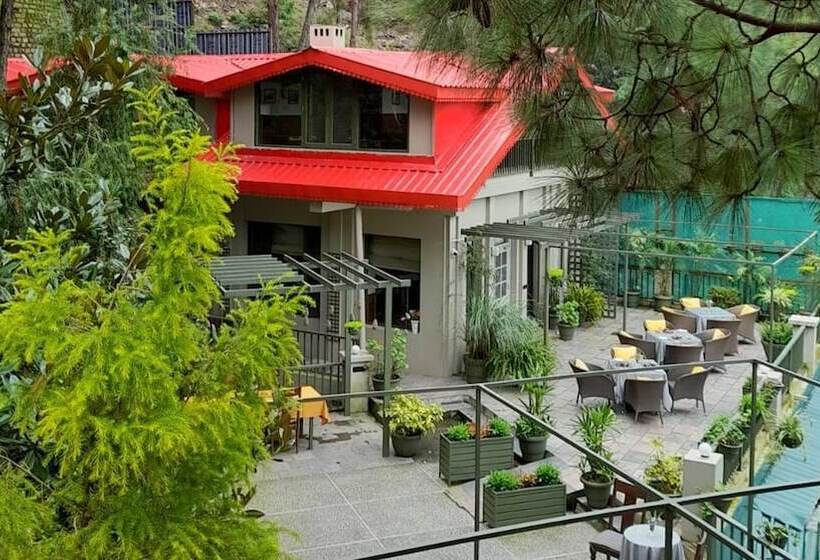Hotel 7 Pines Kasauli