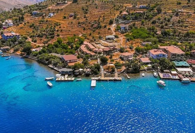 Hotelli Almond Bungalow