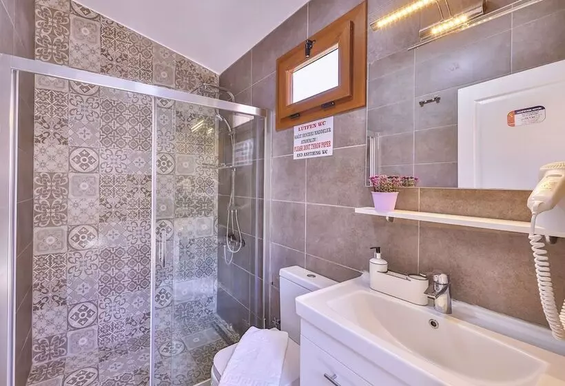 Hotelli Almond Bungalow