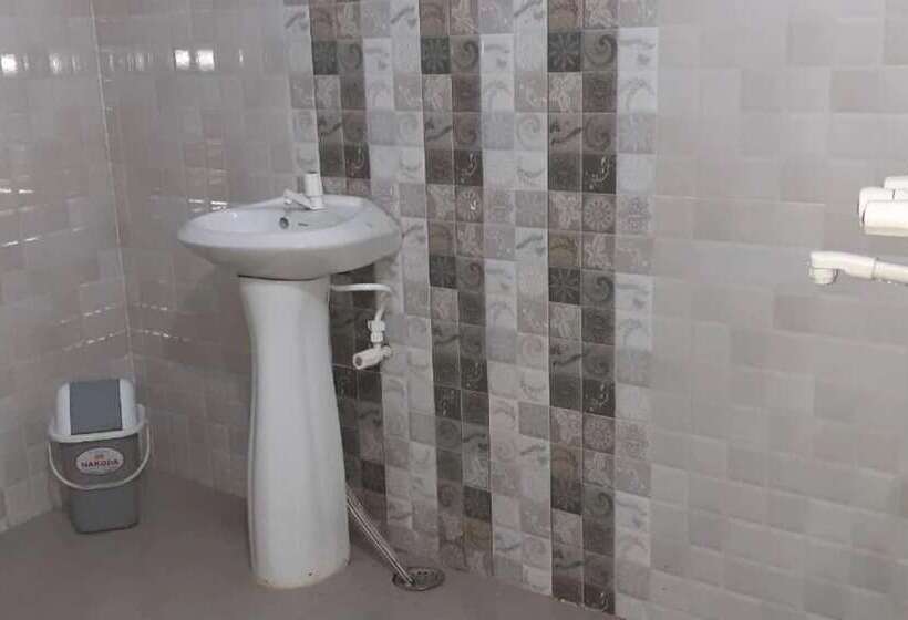 ホテル Goroomgo International Guest Gorakhpur