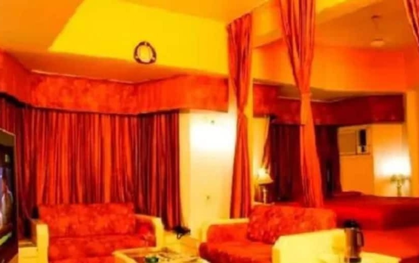 호텔 Goroomgo Vasu Jabalpur