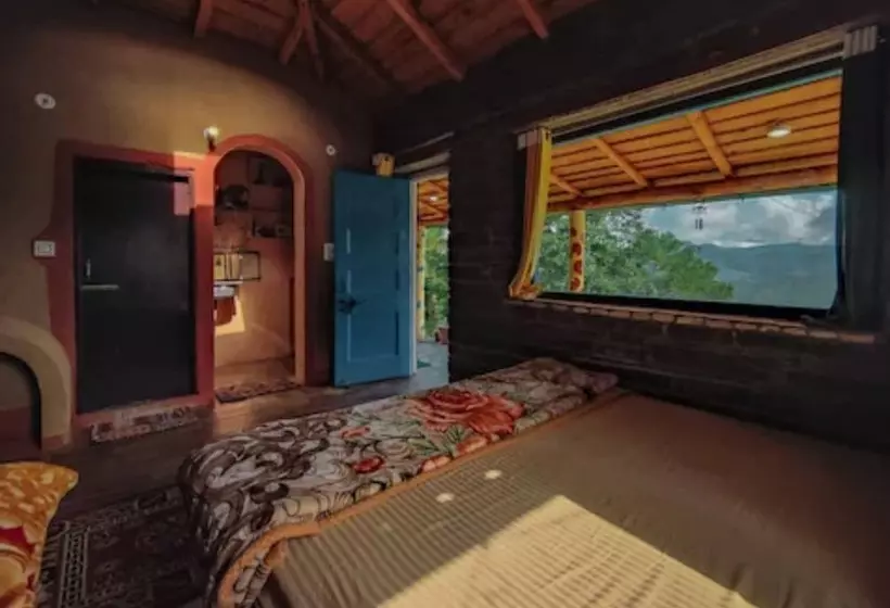 ホテル Goroomgo Zen Oaks Homestay Café Almora
