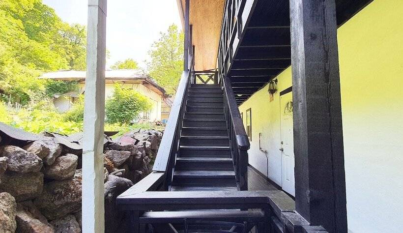 Hotel Jirisan Yeonriji Pension