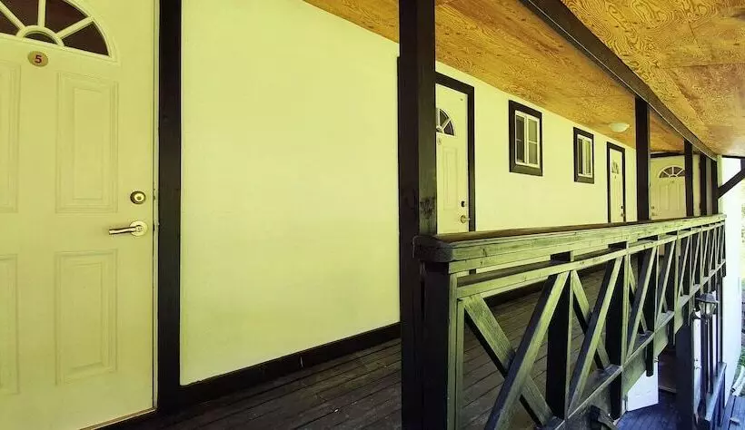 ホテル Jirisan Yeonriji Pension