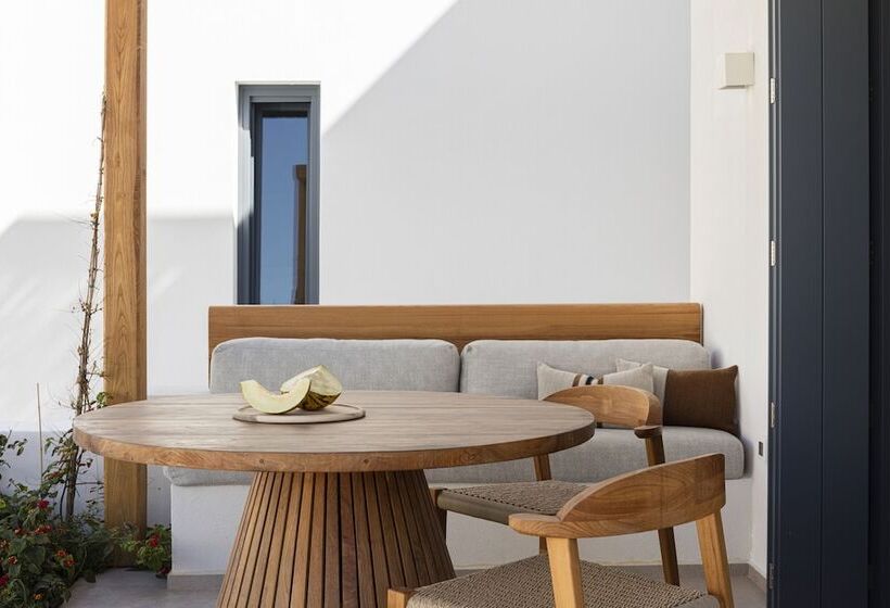 בית מלון כפרי Phos Milos