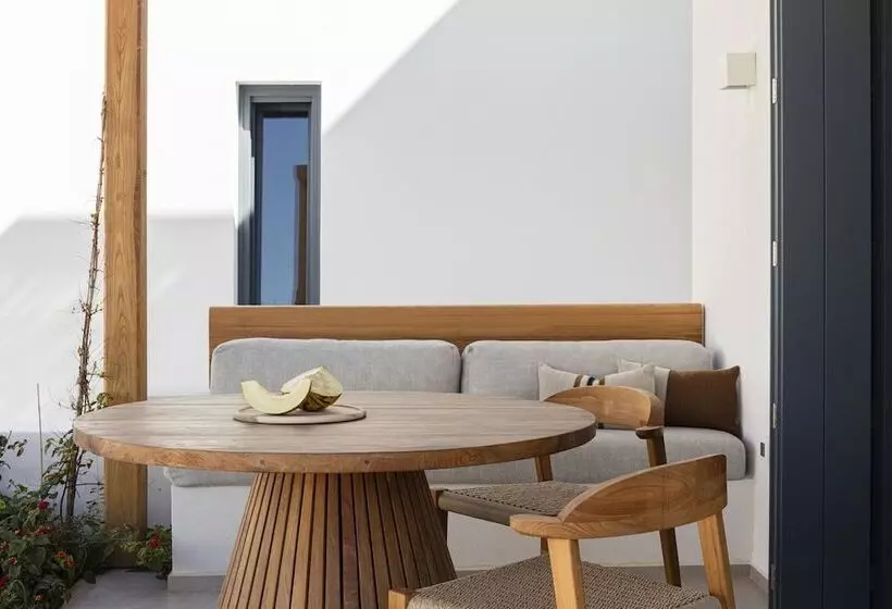 ホテル Phos Milos