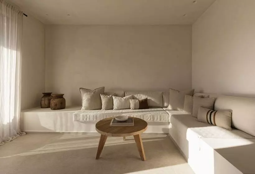 ホテル Phos Milos