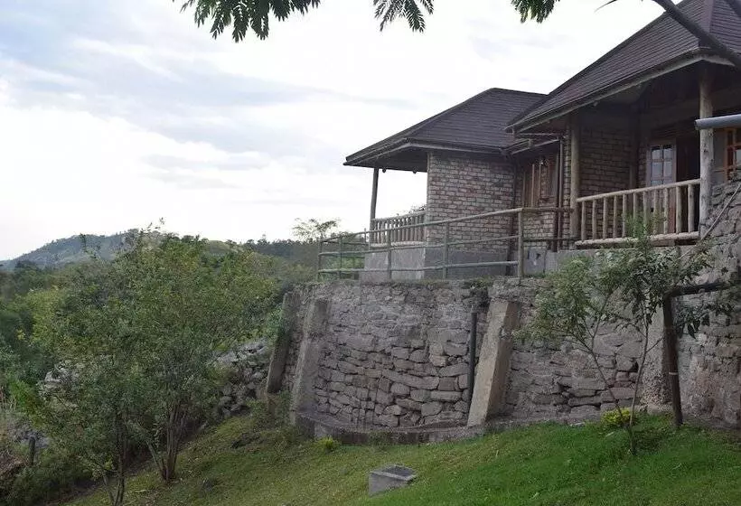 هتل Rift Valley Game Lodge
