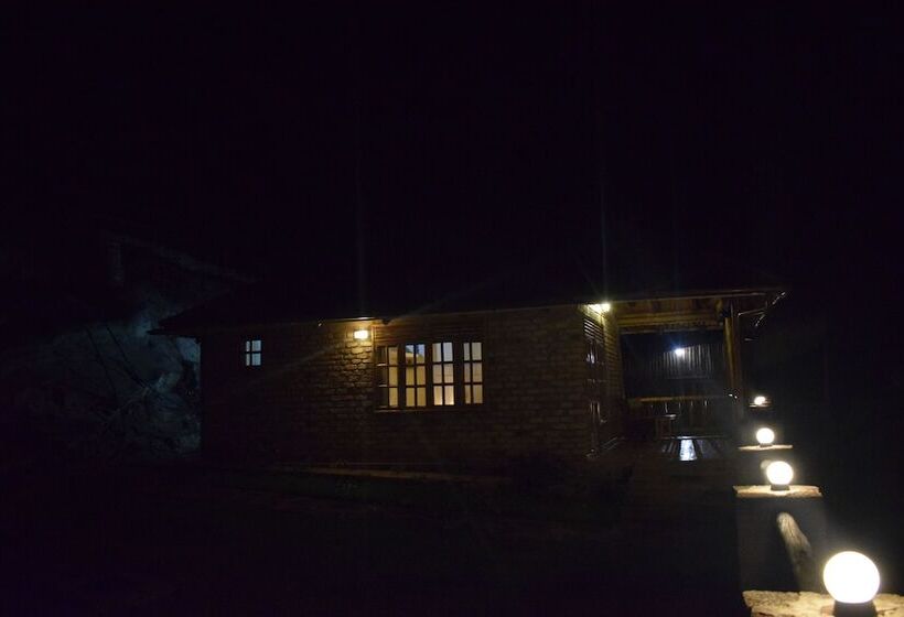 هتل Rift Valley Game Lodge