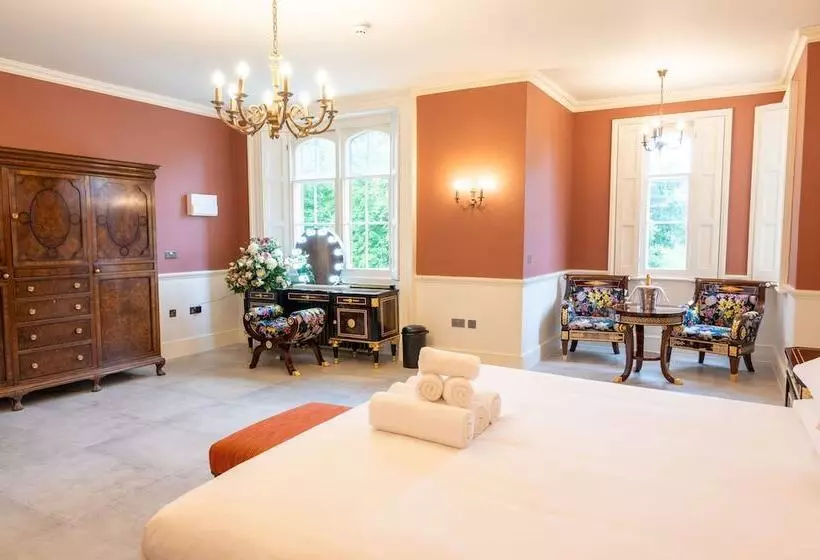 Hotelli Weston Manor