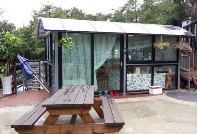 Jecheon The Pine Hill Pension