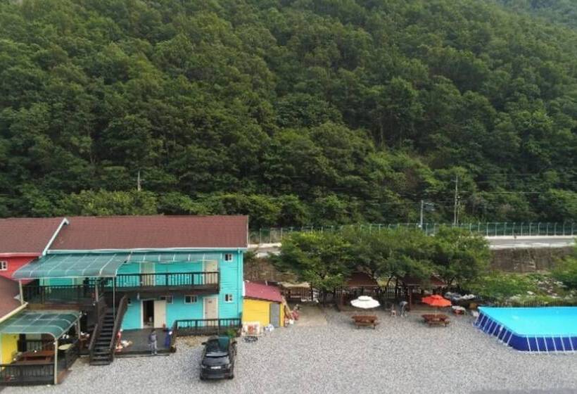 Miryang Mirinae Pension