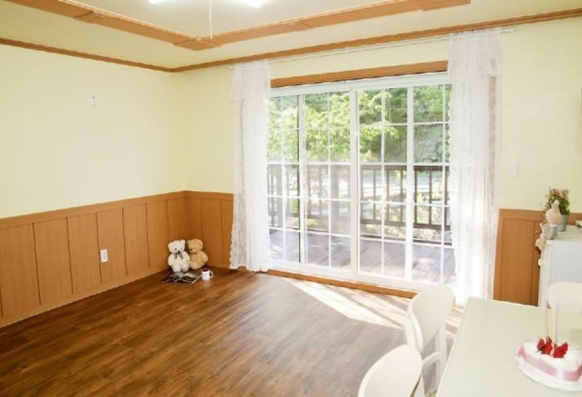 Miryang Mirinae Pension