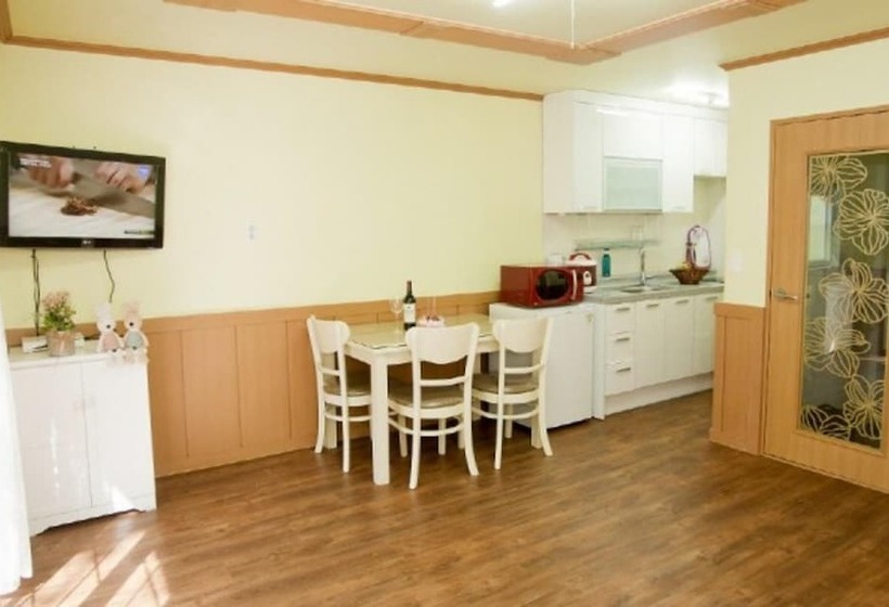 Miryang Mirinae Pension