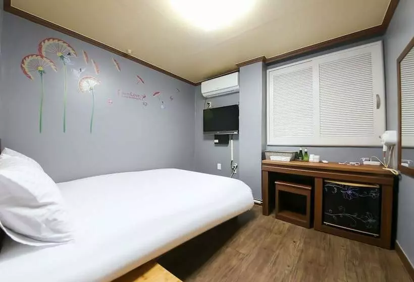 Motelli Jinju The First