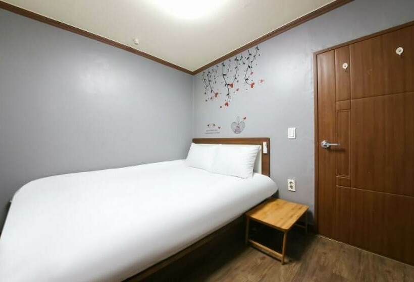 Motel Jinju The First