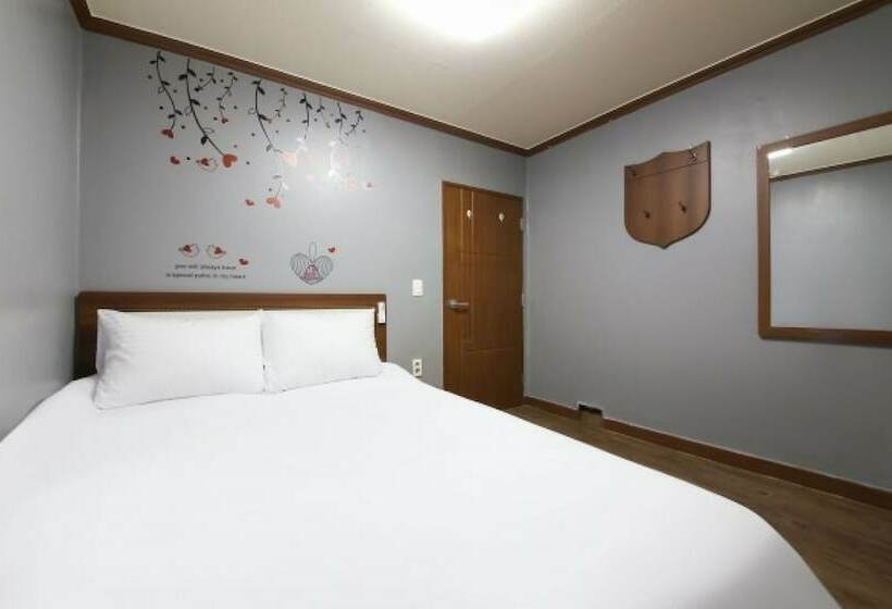 Motel Jinju The First