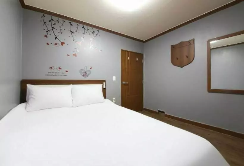 Motelli Jinju The First