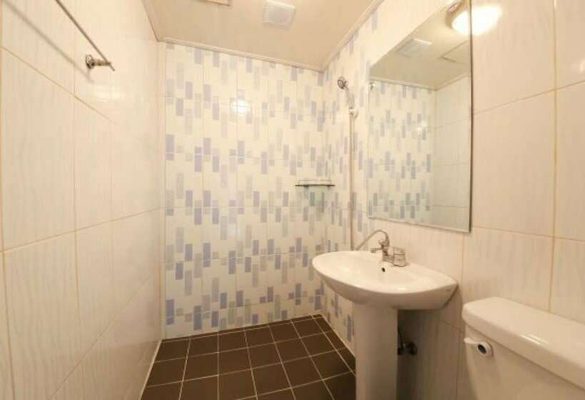 Motel Jinju The First