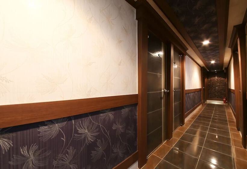 Motel Jinju The First