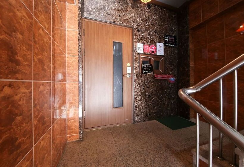 Motel Jinju The First