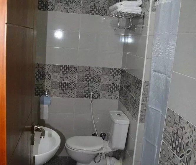 مُتل Royal Inn Residence
