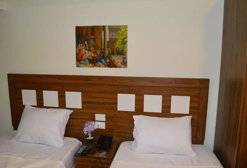 مُتل Royal Inn Residence