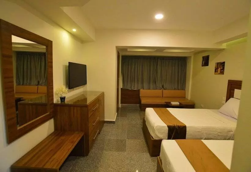 مُتل Royal Inn Residence
