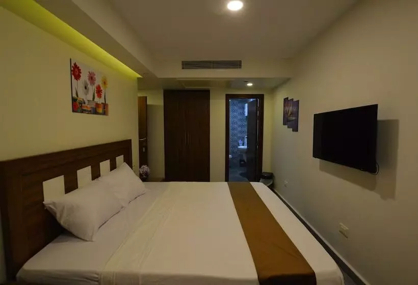 مُتل Royal Inn Residence