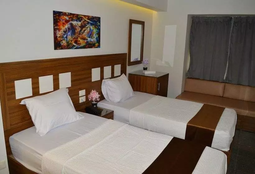 مُتل Royal Inn Residence