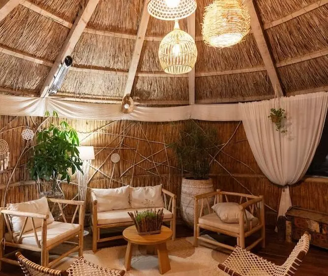 Majatalo 5 Chirpici - Small Traditional Resort