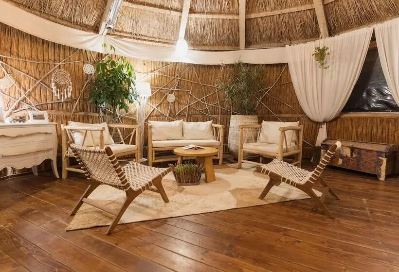 Majatalo 5 Chirpici - Small Traditional Resort