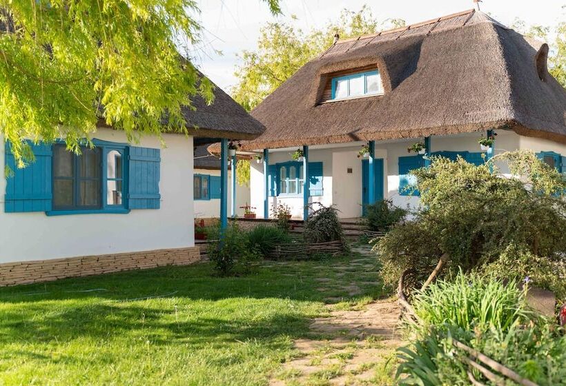 Пансион 5 Chirpici - Small Traditional Resort